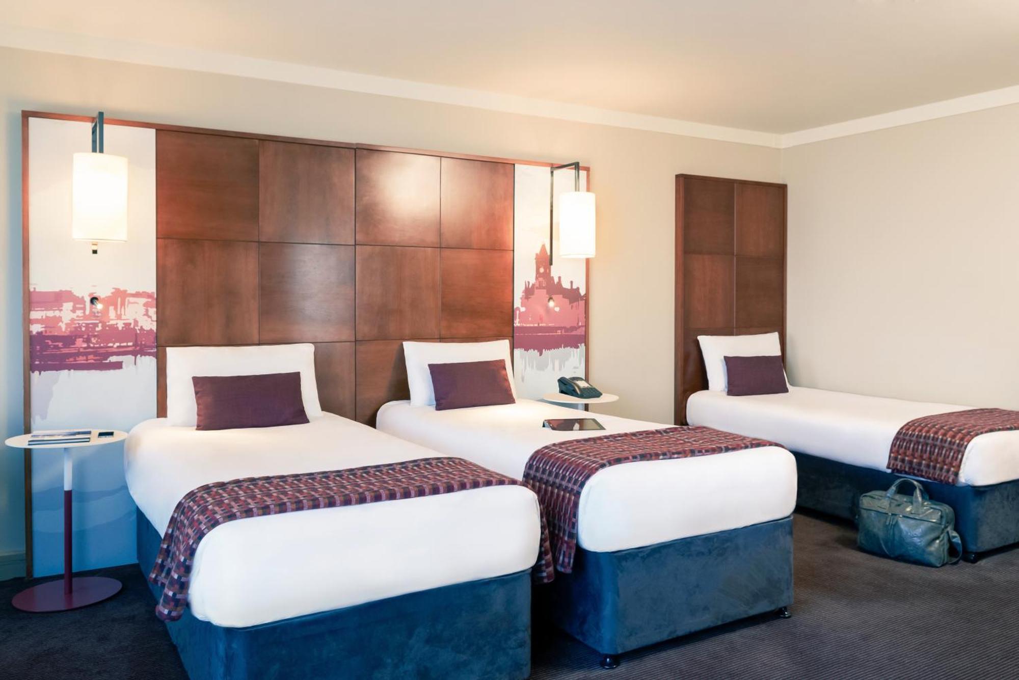 Hotel Holland House By Sunday 4*