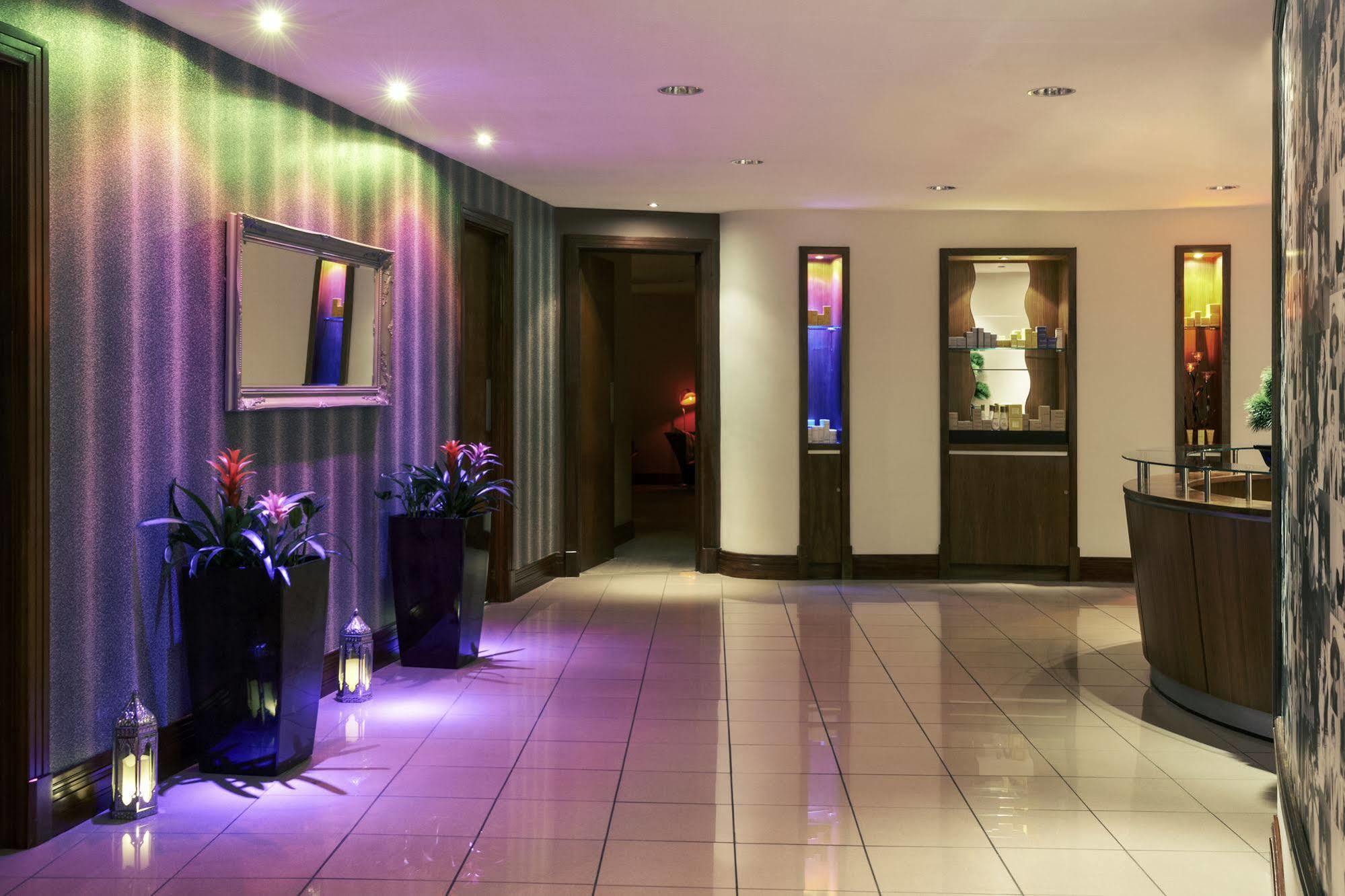 Holland House By Sunday Hotel 4*